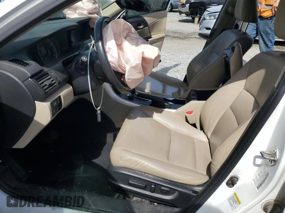 2015 Honda Accord EX-L с VIN 1HGCR2F8XFA019414, выставлен на аукционе Copart как лот 52348535 с пробегом 123 795 миль миль и Списание • Salvage title. История ставок и продаж доступна на DreamBid. Изображение 7.