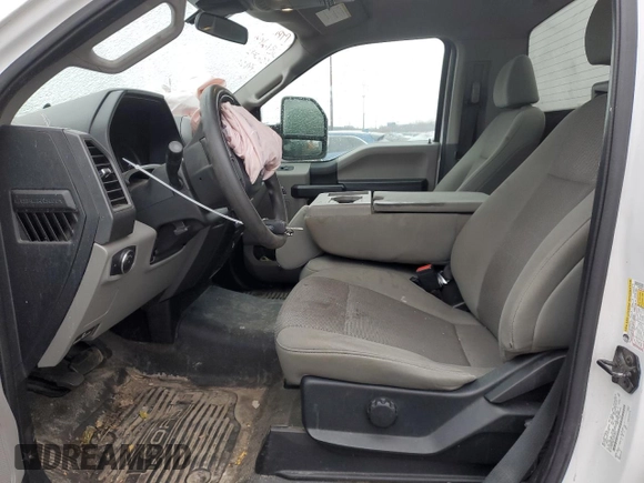 2020 Ford F-250 XLT z VIN 1FTBF2B61LEC99851, wystawiony jako Copart lot #44185525 z przebiegiem 78 835 mil mil oraz Czysty tytuł • Clean title. Historia ofert i sprzedaży dostępna na DreamBid. Obrazek 7.