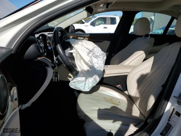 2017 Mercedes-Benz E-Class E 300 Luxury with VIN WDDZF4KBXHA132934, listed as a Copart auction lot 48028535 with NaN miles and Salvage Title. Bid and sale history available at carsss.com. Image 7.