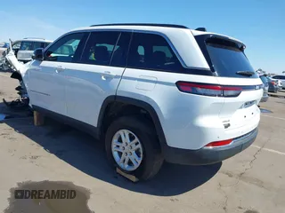 2024 Jeep Grand Cherokee Laredo X with VIN 1C4RJHAG4RC245779, listed as a IAAI auction lot 41830666 with 31,475 mi miles. Bid and sale history available at carsss.com. Image 3.