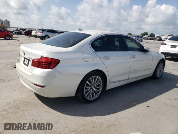 2016 BMW 5 Series 528i z VIN WBA5A5C57GD525550, wystawiony jako Copart lot #60000485 z przebiegiem 90 851 mil mil oraz Czysty tytuł • Clean title. Historia ofert i sprzedaży dostępna na DreamBid. Obrazek 3.