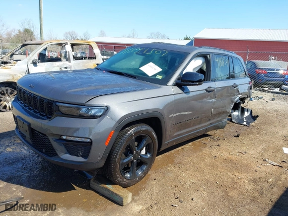 2025 Jeep Grand Cherokee Limited with VIN 1C4RJHBG3SC276185, listed as a IAAI auction lot 41881507 with 4,908 mi miles. Bid and sale history available at carsss.com. Image 2.