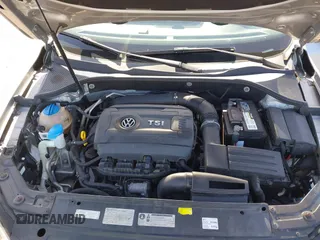 2014 Volkswagen Passat Wolfsburg Edition z VIN 1VWAT7A39EC055174, wystawiony jako IAAI lot #42433368 z przebiegiem 81 321 mil mil oraz . Historia ofert i sprzedaży dostępna na DreamBid. Obrazek 10.