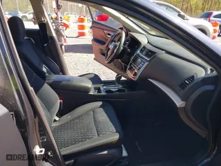 2018 Nissan Altima 2.5 SR with VIN 1N4AL3AP8JC179774, listed as a IAAI auction lot 41933926 with 131,506 mi miles. Bid and sale history available at carsss.com. Image 5.
