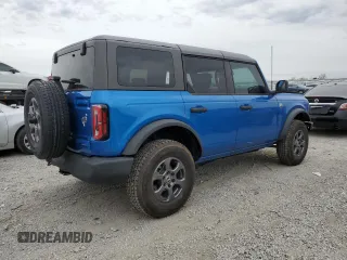 2023 Ford Bronco with VIN 1FMEE5BP5PLB60216, listed as a Copart auction lot 53698025 with 19,719 mi miles and Salvage title. Bid and sale history available at DreamBid. Image 3.