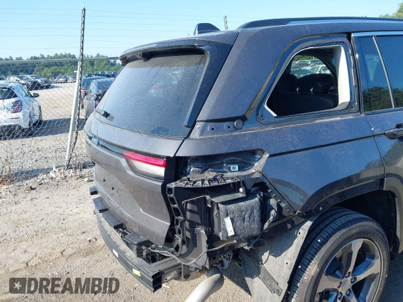 2023 Jeep Grand Cherokee z VIN 1C4RJYB69PC582211, wystawiony jako IAAI lot #40186115 z przebiegiem 3 119 mil mil oraz . Historia ofert i sprzedaży dostępna na DreamBid. Obrazek 19.