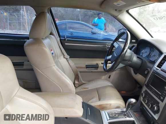 2006 Chrysler 300 C with VIN 2C3KA63H36H455735, listed as a IAAI auction lot 41875033 with 175,251 mi miles. Bid and sale history available at carsss.com. Image 5.