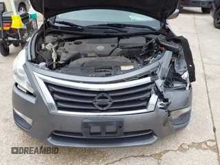 2015 Nissan Altima S with VIN 1N4AL3AP5FN888285, listed as a IAAI auction lot 42130532 with 174,510 mi miles and . Bid and sale history available at carsss.com. Image 10.
