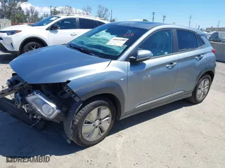 2020 Hyundai Kona Electric Ultimate with VIN KM8K53AG8LU068109, listed as a IAAI auction lot 40847096 with 59,071 mi miles. Bid and sale history available at carsss.com. Image 17.