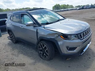 2018 Jeep Compass Limited z VIN 3C4NJDCB3JT369267, wystawiony jako IAAI lot #42181693 z przebiegiem 96 511 mil mil oraz . Historia ofert i sprzedaży dostępna na DreamBid. Obrazek 1.