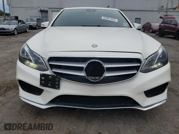 2014 Mercedes-Benz E 350 Sport with VIN WDDHF5KB9EA831131, listed as a Copart auction lot 55201435 with 121,696 mi miles and Clean Title. Bid and sale history available at DreamBid. Image 5.