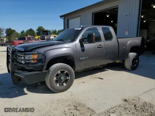 2011 GMC Sierra 2500HD SLE with VIN 1GT220C80BZ169793, listed as a Copart auction lot 73685034 with 209,887 mi miles and Salvage Title. Bid and sale history available at carsss.com. Image 1.