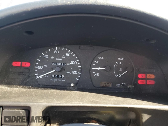 1993 Nissan Sentra with VIN JN1EB31F7PU505625, listed as a Copart auction lot 88373035 with 226,293 mi miles and Salvage title. Bid and sale history available at DreamBid. Image 9.