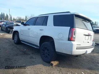 2020 GMC Yukon SLT with VIN 1GKS2BKC5LR213472, listed as a IAAI auction lot 41385513 with 1 mi miles. Bid and sale history available at carsss.com. Image 3.