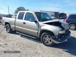 2001 Chevrolet Silverado 1500 LS with VIN 2GCEC19T911403528, listed as a IAAI auction lot 41432803 with 318,740 mi miles. Bid and sale history available at carsss.com. Image 1.