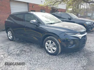 2021 Chevrolet Blazer LT z VIN 3GNKBJRS3MS543233, wystawiony jako IAAI lot #41794199 z przebiegiem 69 811 mil mil oraz . Historia ofert i sprzedaży dostępna na DreamBid. Obrazek 1.