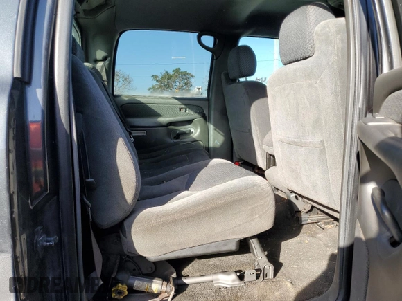 2003 Chevrolet Avalanche with VIN 3GNEC13T63G270480, listed as a Copart auction lot 77134473 with 370,649 mi miles and Non Repairable. Bid and sale history available at carsss.com. Image 10.