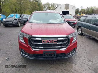 2024 GMC Terrain AT4 с VIN 3GKALYEG0RL383037, выставлен на аукционе IAAI как лот 42167901 с пробегом 1 831 миль миль и . История ставок и продаж доступна на DreamBid. Изображение 12.