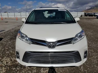 2019 Toyota Sienna XLE Auto Access Seat with VIN 5TDYZ3DC5KS976483, listed as a Copart auction lot 47670555 with 129,331 mi miles and Clean Title. Bid and sale history available at carsss.com. Image 5.