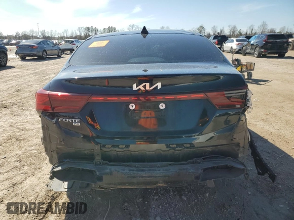 2024 Kia Forte LX with VIN 3KPF24ADXRE766903, listed as a Copart auction lot 47086535 with 22,549 mi miles and Salvage Title. Bid and sale history available at carsss.com. Image 6.