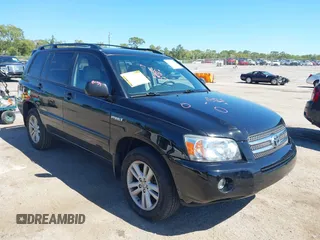 2007 Toyota Highlander Hybrid with VIN JTEHW21A970039728, listed as a IAAI auction lot 42044242 with 200,798 mi miles. Bid and sale history available at carsss.com. Image 1.