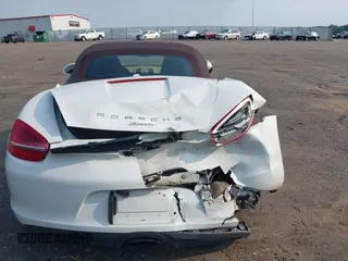 2014 Porsche Boxster с VIN WP0CA2A80ES120371, выставлен на аукционе IAAI как лот 42389545 с пробегом 49 966 миль миль и . История ставок и продаж доступна на DreamBid. Изображение 16.