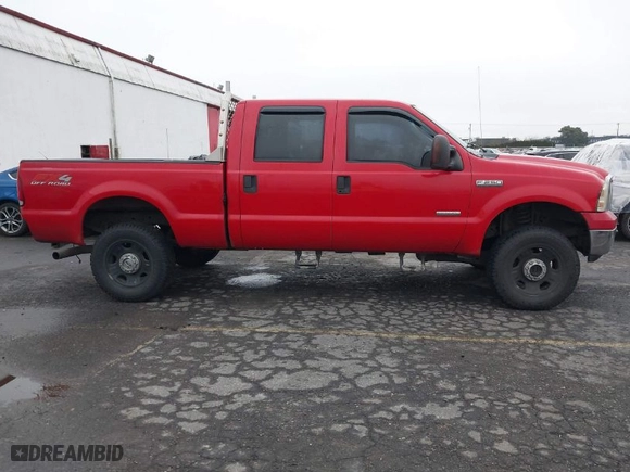 2005 Ford Super Duty F-250 XL with VIN 1FTSW21PX5EC67932, listed as a IAAI auction lot 41306583 with 189,824 mi miles. Bid and sale history available at carsss.com. Image 14.
