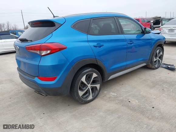2017 Hyundai Tucson Value with VIN KM8J33A20HU474754, listed as a IAAI auction lot 41353343 with 152,897 mi miles. Bid and sale history available at carsss.com. Image 4.
