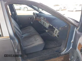 1992 Chevrolet Caprice with VIN 1G1BL53E1NR119546, listed as a IAAI auction lot 41461158 with 140,234 mi miles and . Bid and sale history available at DreamBid. Image 5.