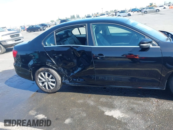 2013 Volkswagen Jetta SE with VIN 3VWDP7AJ7DM279184, listed as a IAAI auction lot 42387002 with 84,288 mi miles and . Bid and sale history available at DreamBid. Image 6.