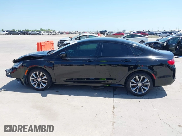 2015 Chrysler 200 S with VIN 1C3CCCBB0FN554918, listed as a IAAI auction lot 42008236 with 88,130 mi miles. Bid and sale history available at carsss.com. Image 14.