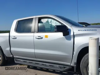 2022 Chevrolet Silverado 1500 RST with VIN 1GCPADED8NZ531299, listed as a IAAI auction lot 40452418 with Not Provided miles and . Bid and sale history available at DreamBid. Image 13.