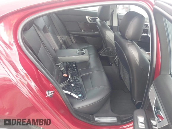 2013 Jaguar XF V6 SC with VIN SAJWJ0EF2D8S84213, listed as a IAAI auction lot 40407546 with 1 mi miles. Bid and sale history available at carsss.com. Image 8.