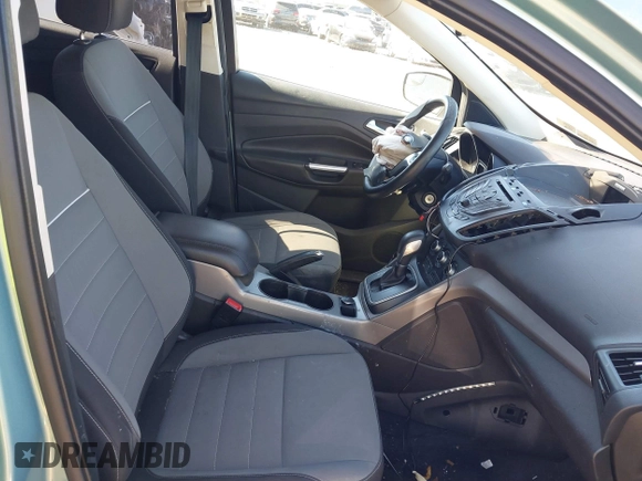 2013 Ford Escape SE with VIN 1FMCU9GX3DUB67956, listed as a IAAI auction lot 41901607 with 102,499 mi miles. Bid and sale history available at carsss.com. Image 5.