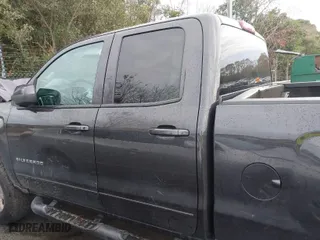 2016 Chevrolet Silverado 1500 LT with VIN 1GCVKREC8GZ204428, listed as a IAAI auction lot 40924267 with 185,198 mi miles. Bid and sale history available at carsss.com. Image 14.