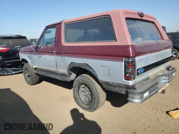 1996 Ford Bronco Custom with VIN 1FMEU15H2TLB67974, listed as a Copart auction lot 75960594 with 236,973 mi miles and Clean Title. Bid and sale history available at carsss.com. Image 2.