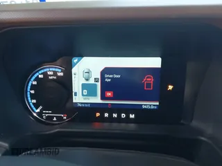 2024 Ford Bronco Outer Banks с VIN 1FMDE8BH3RLB55220, выставлен на аукционе IAAI как лот 42290827 с пробегом 9 415 миль миль и . История ставок и продаж доступна на DreamBid. Изображение 7.