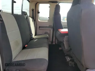 2008 Ford Super Duty F-250 SRW XL with VIN 1FTSX21558ED12145, listed as a Copart auction lot 45233525 with 366,544 mi miles and Salvage Title. Bid and sale history available at carsss.com. Image 10.