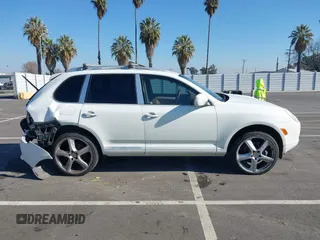 2005 Porsche Cayenne with VIN WP1AA29P85LA24175, listed as a IAAI auction lot 41301076 with 174,291 mi miles. Bid and sale history available at carsss.com. Image 13.