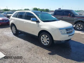 2008 Lincoln MKX z VIN 2LMDU68C28BJ06421, wystawiony jako IAAI lot #42217242 z przebiegiem 231 820 mil mil oraz . Historia ofert i sprzedaży dostępna na DreamBid. Obrazek 1.