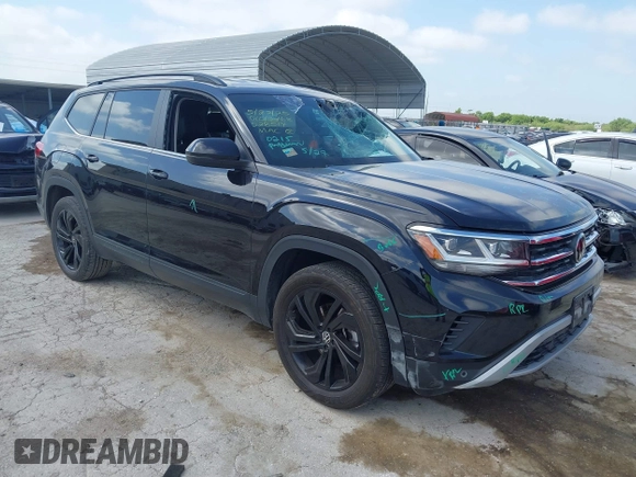 2022 Volkswagen Atlas SE with VIN 1V2WR2CA0NC528514, listed as a IAAI auction lot 42403584 with 60,778 mi miles and . Bid and sale history available at DreamBid. Image 1.