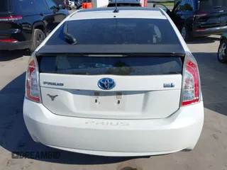 2014 Toyota Prius Four z VIN JTDKN3DU9E1755013, wystawiony jako IAAI lot #42228158 z przebiegiem 136 391 mil mil oraz . Historia ofert i sprzedaży dostępna na DreamBid. Obrazek 17.