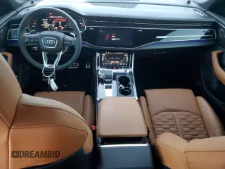 2024 Audi RS Q8 z VIN WU1ARBF15RD003202, wystawiony jako Copart lot #41654865 z przebiegiem 11 198 mil mil oraz Szkoda całkowita • Salvage title. Historia ofert i sprzedaży dostępna na DreamBid. Obrazek 8.