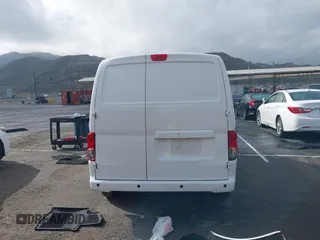 2021 Nissan NV200 S z VIN 3N6CM0KN2MK706845, wystawiony jako IAAI lot #41765738 z przebiegiem 46 909 mil mil oraz . Historia ofert i sprzedaży dostępna na DreamBid. Obrazek 17.