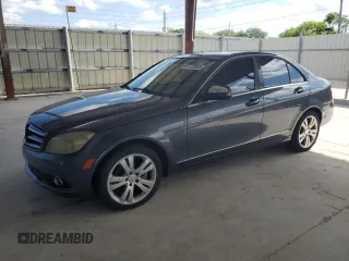 2008 Mercedes-Benz C 300 Sport z VIN WDDGF54X48F047760, wystawiony jako Copart lot #57722985 z przebiegiem Nie podano mil oraz Czysty tytuł • Clean title. Historia ofert i sprzedaży dostępna na DreamBid. Obrazek 1.