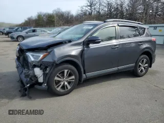 2018 Toyota RAV4 XLE with VIN JTMRFREV5JJ739973, listed as a Copart auction lot 54490225 with 65,807 mi miles and Salvage Title. Bid and sale history available at DreamBid. Image 1.