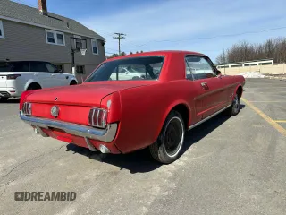 1966 Ford Mustang z VIN 6T07T190482, wystawiony jako Copart lot #49235275 z przebiegiem 70 028 mil mil oraz Nie do naprawy. Historia ofert i sprzedaży dostępna na DreamBid. Obrazek 3.