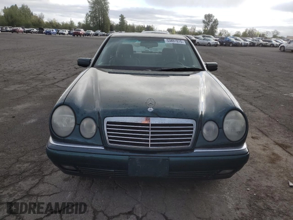 1996 Mercedes-Benz E-Class with VIN WDBJF55F5TJ013658, listed as a Copart auction lot 53891915 with 152,170 mi miles and Clean Title. Bid and sale history available at carsss.com. Image 5.