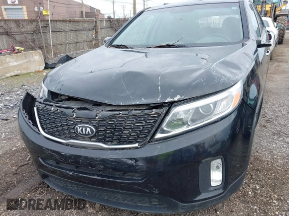2014 Kia Sorento LX with VIN 5XYKT4A62EG490307, listed as a IAAI auction lot 41957200 with 104,331 mi miles. Bid and sale history available at carsss.com. Image 6.