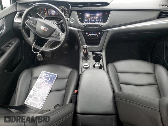 2020 Cadillac XT5 Luxury FWD with VIN 1GYKNAR4XLZ211593, listed as a Copart auction lot 42972775 with 23,813 mi miles and Salvage title. Bid and sale history available at DreamBid. Image 8.